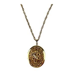 Sarah Coventry Heirloom Pendant Necklace Gold Tone Locket Opens Filigree 24" Vtg